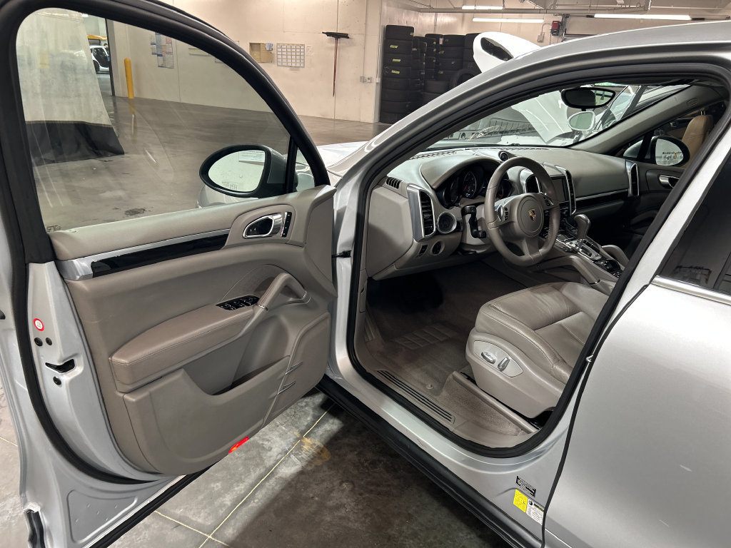 Used 2012 Porsche Cayenne AWD/4WD image 30
