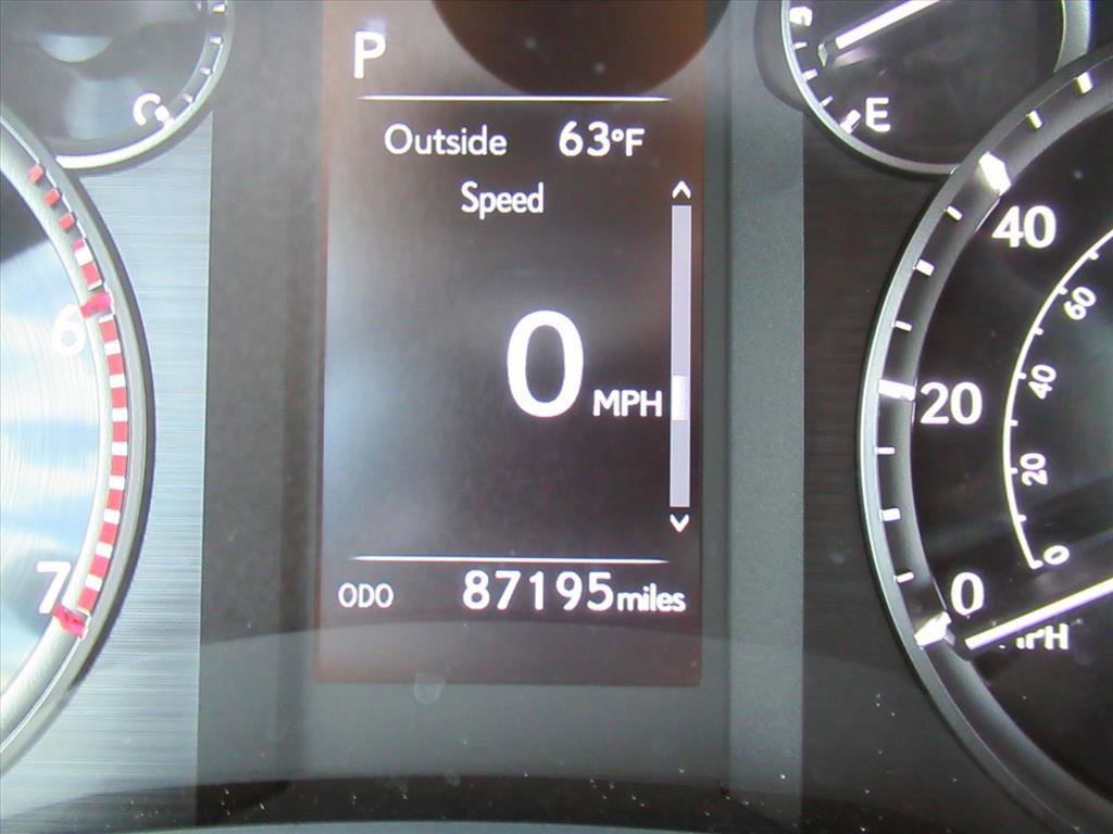 Used 2022 Lexus GX 460 Premium w/ Premium Package image 28