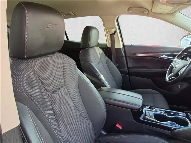 Used 2023 Buick Envision Preferred FWD image 12