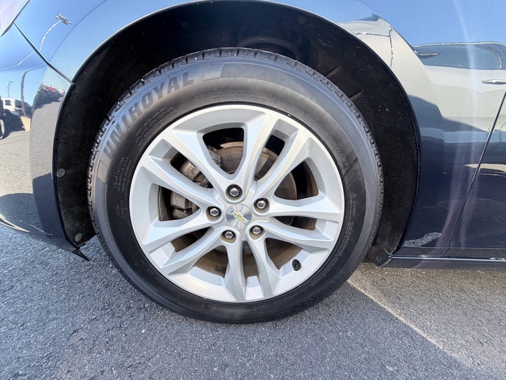 Used 2016 Chevrolet Malibu LT image 22