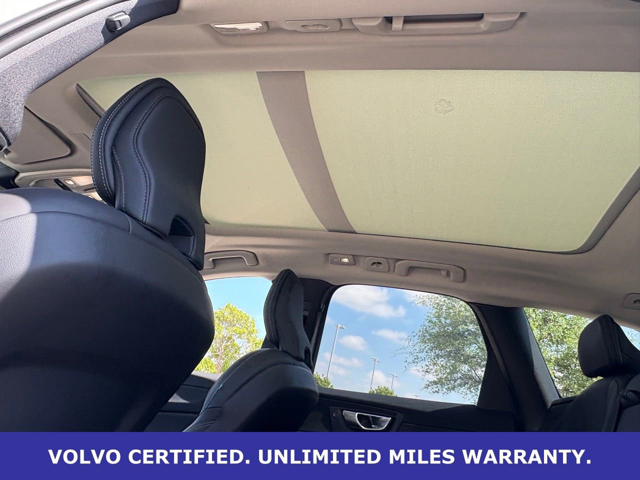 Certified 2023 Volvo XC60 B5 Ultimate w/ Climate Package image 33