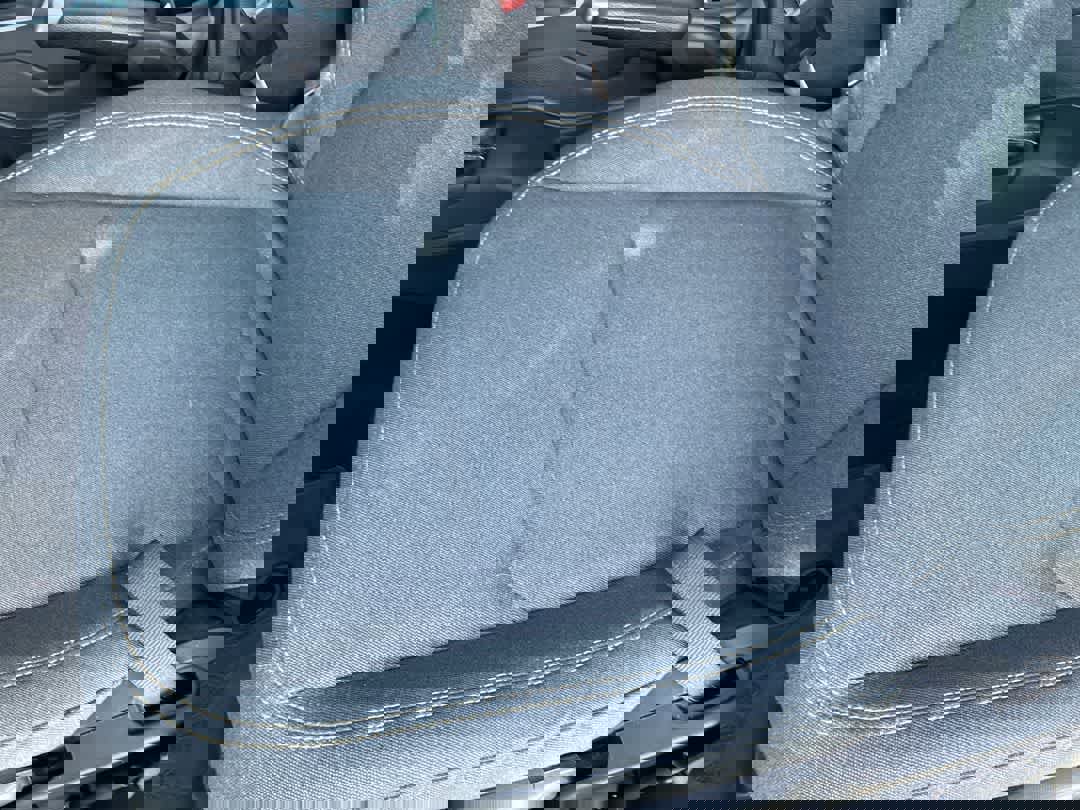 Used 2025 Jeep Wrangler Sport S image 11