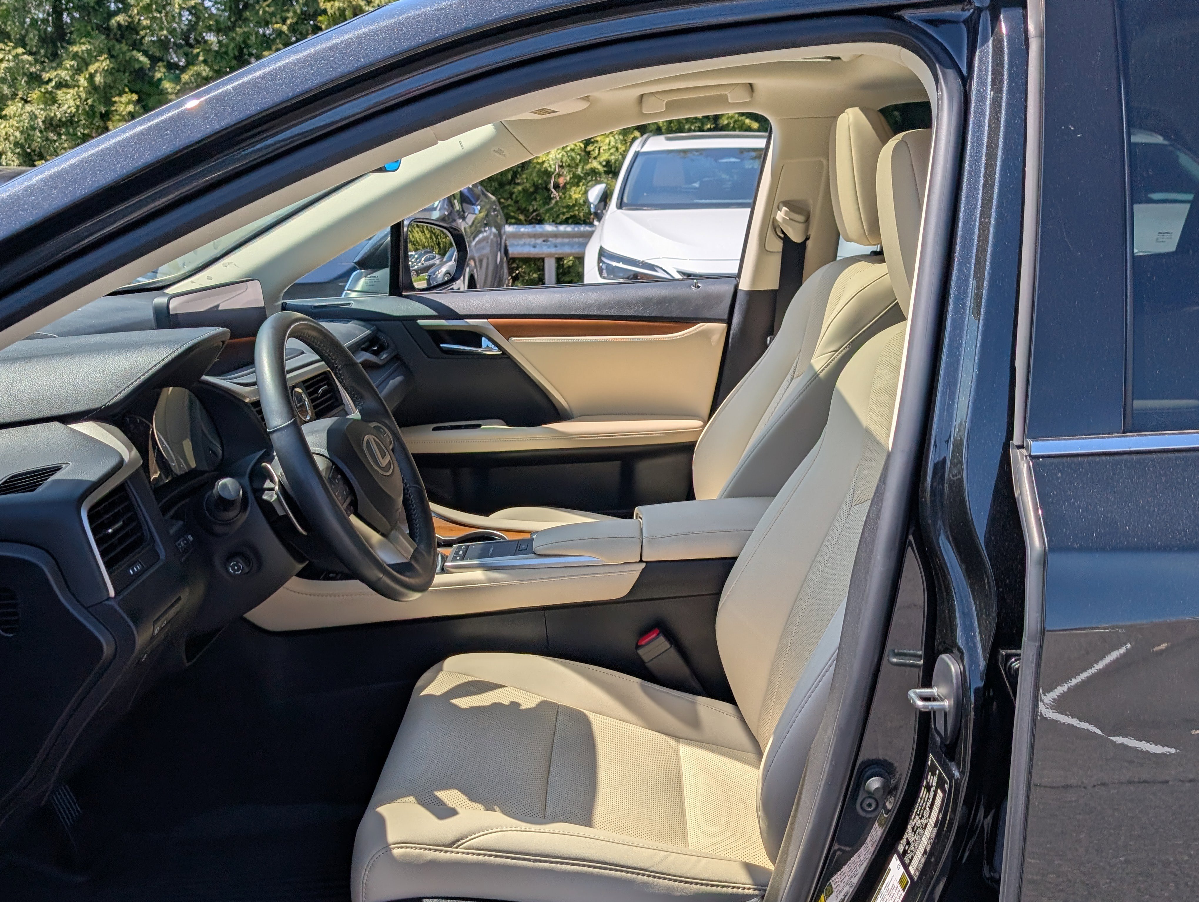 Certified 2022 Lexus RX 350 AWD w/ Premium Package image 16