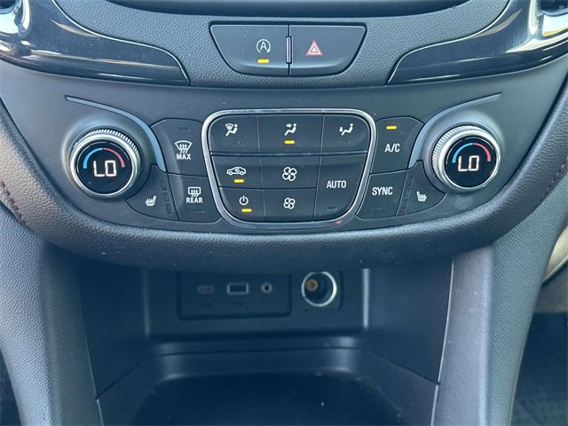 Used 2022 Chevrolet Equinox RS w/ LPO, Floor Liner Package image 14