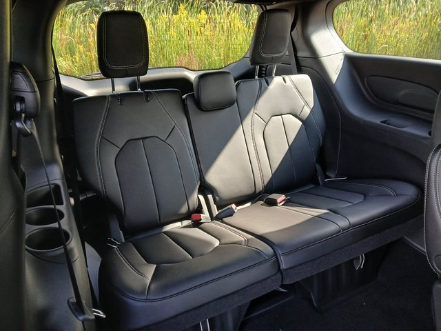 New 2026 Chrysler Voyager LX image 28