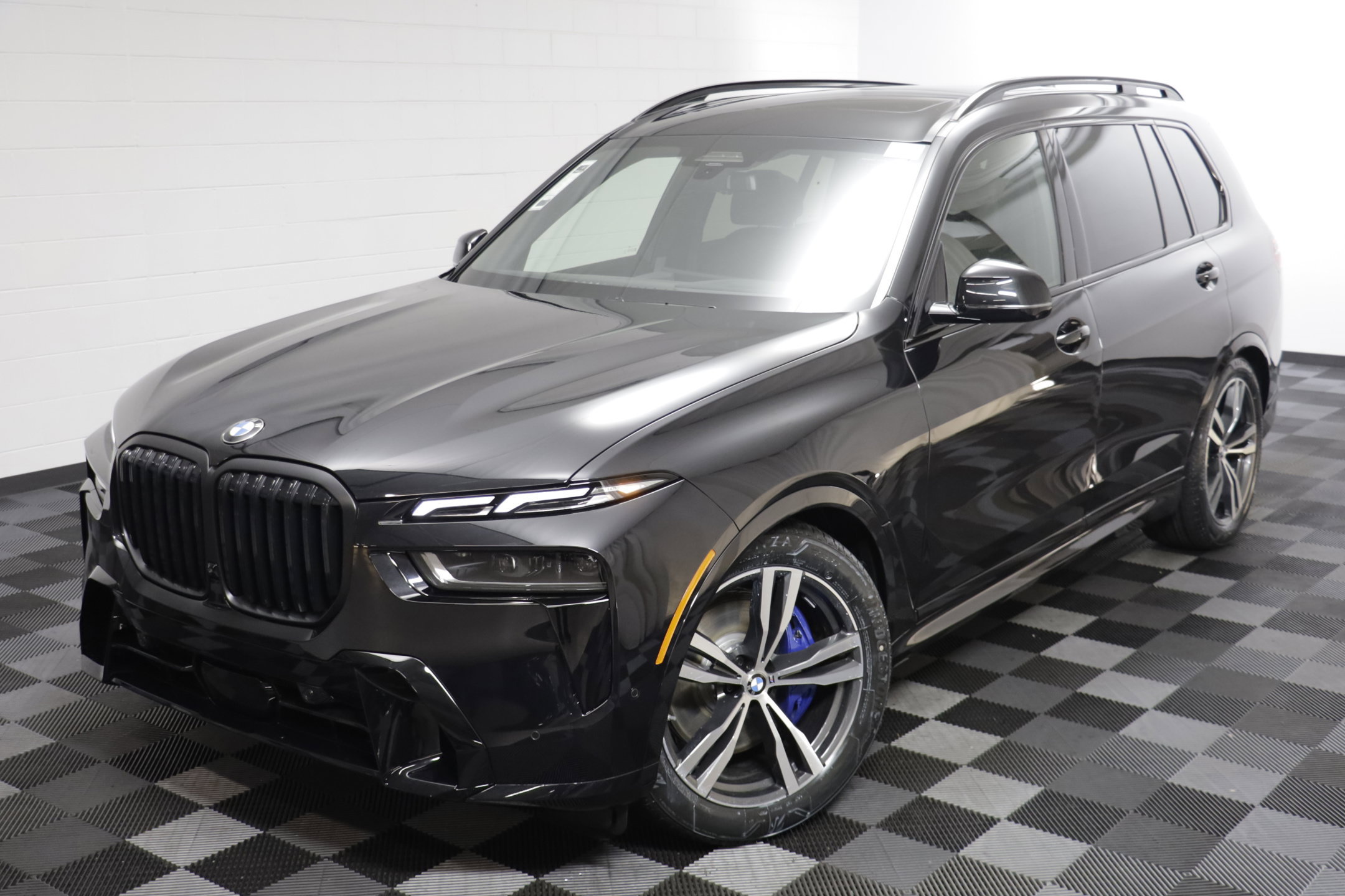 New 2027 BMW X7 xDrive40i w/ M Sport Package AWD/4WD image 2