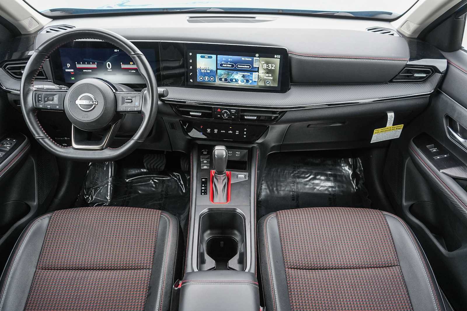 Used 2025 Nissan Kicks SR FWD image 12