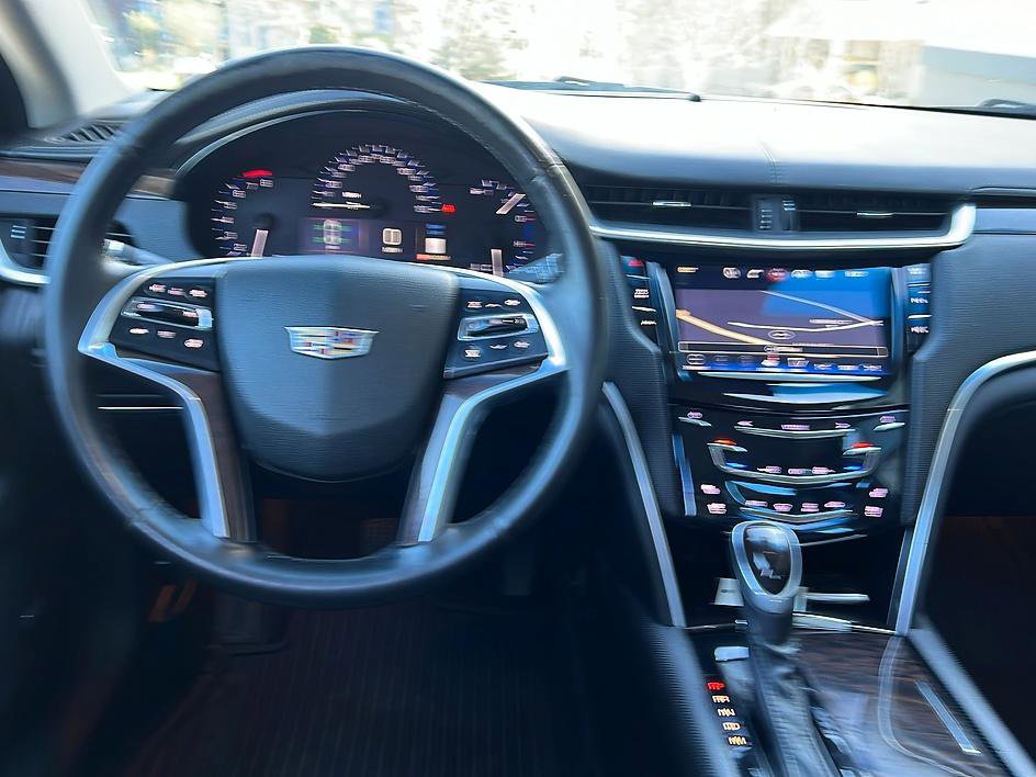 Used 2016 Cadillac XTS Luxury w/ Driver Awareness Package image 15