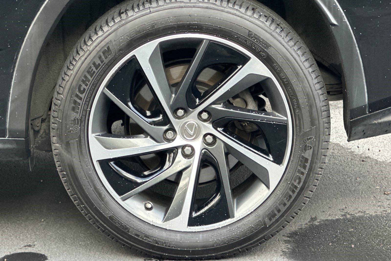 Used 2017 Lexus RX 450h AWD image 38