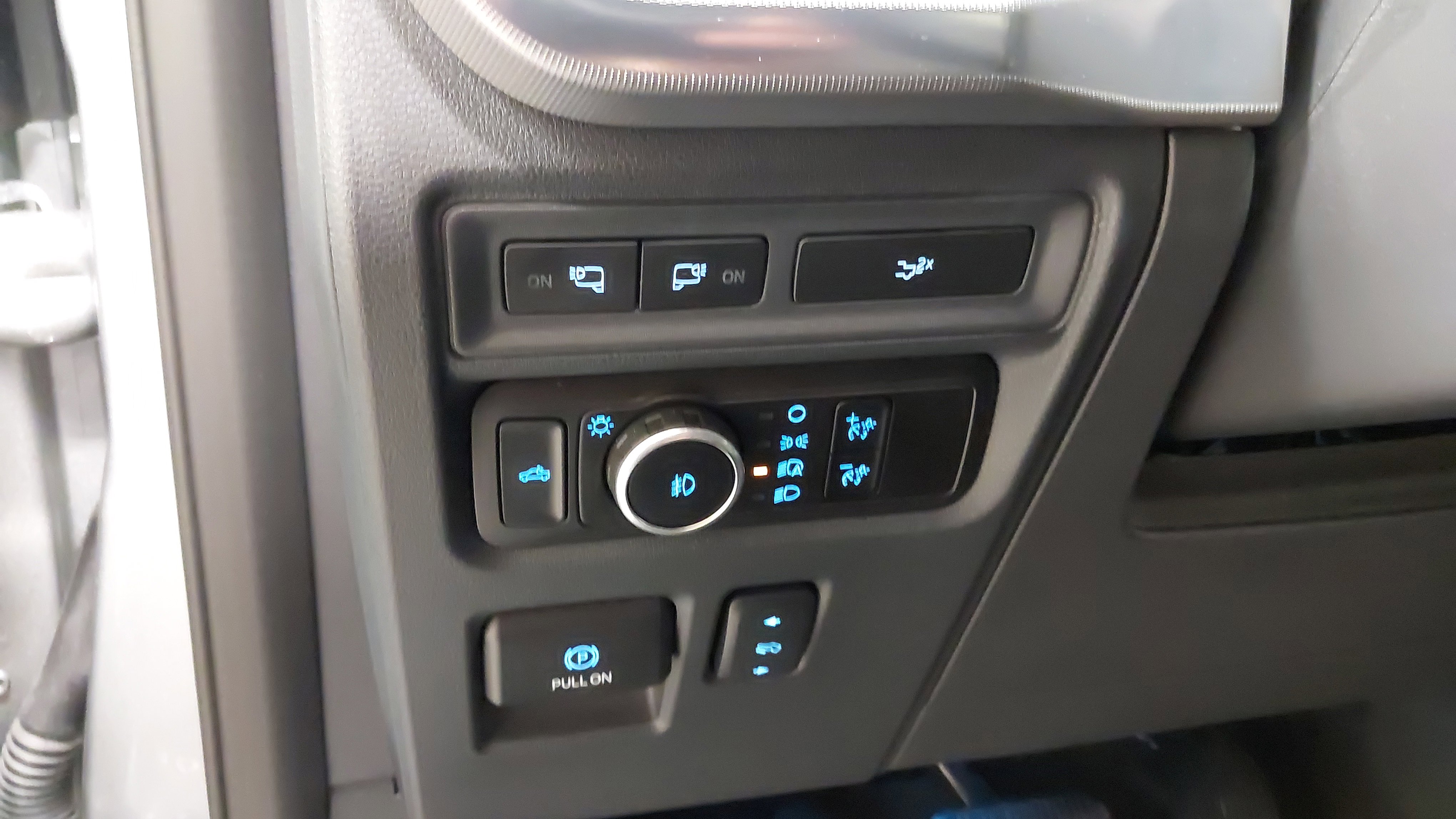 Used 2024 Ford F150 Lariat image 25