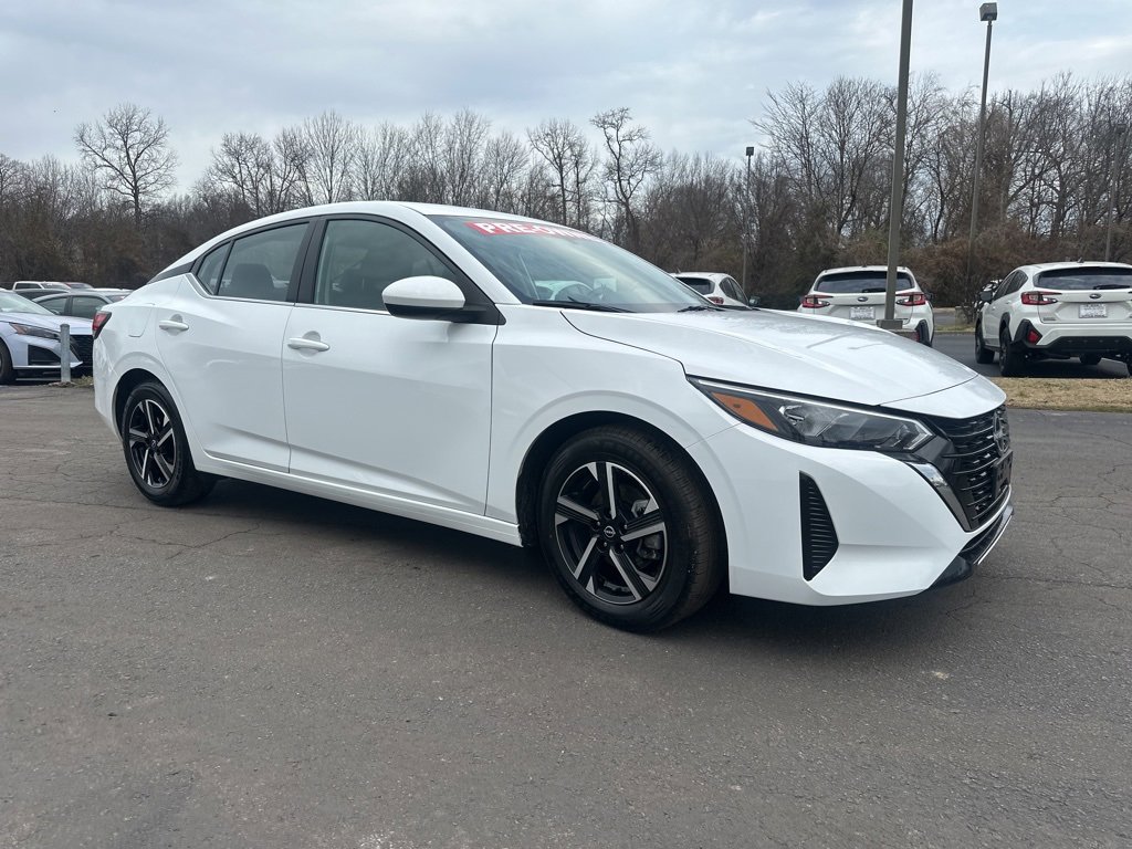Used 2024 Nissan Sentra SV image 2