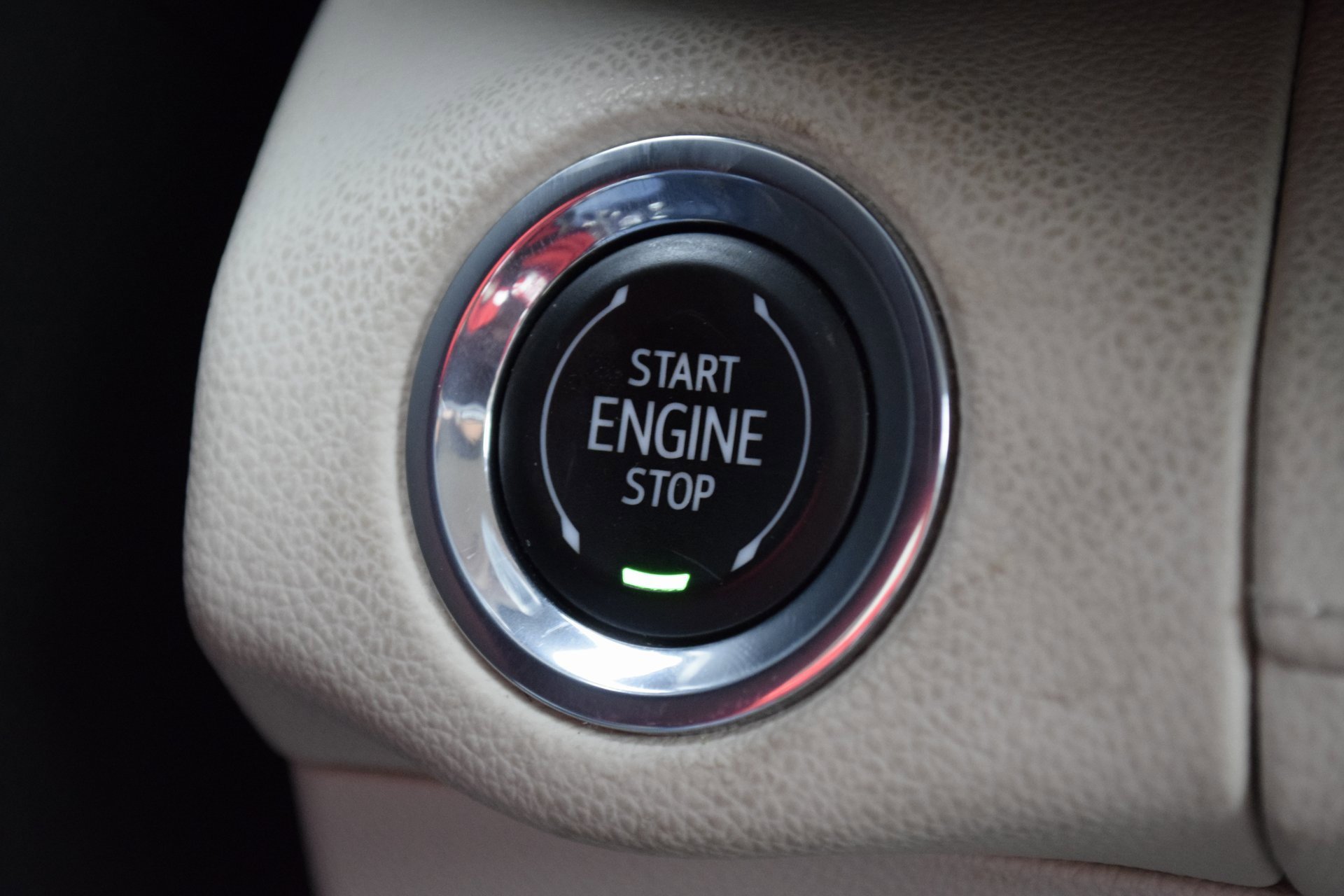 Used 2023 Buick Envision Preferred image 17