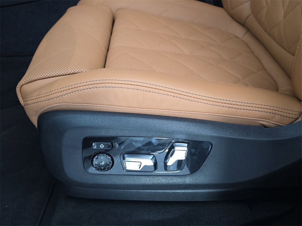 New 2026 BMW X5 M60i image 28