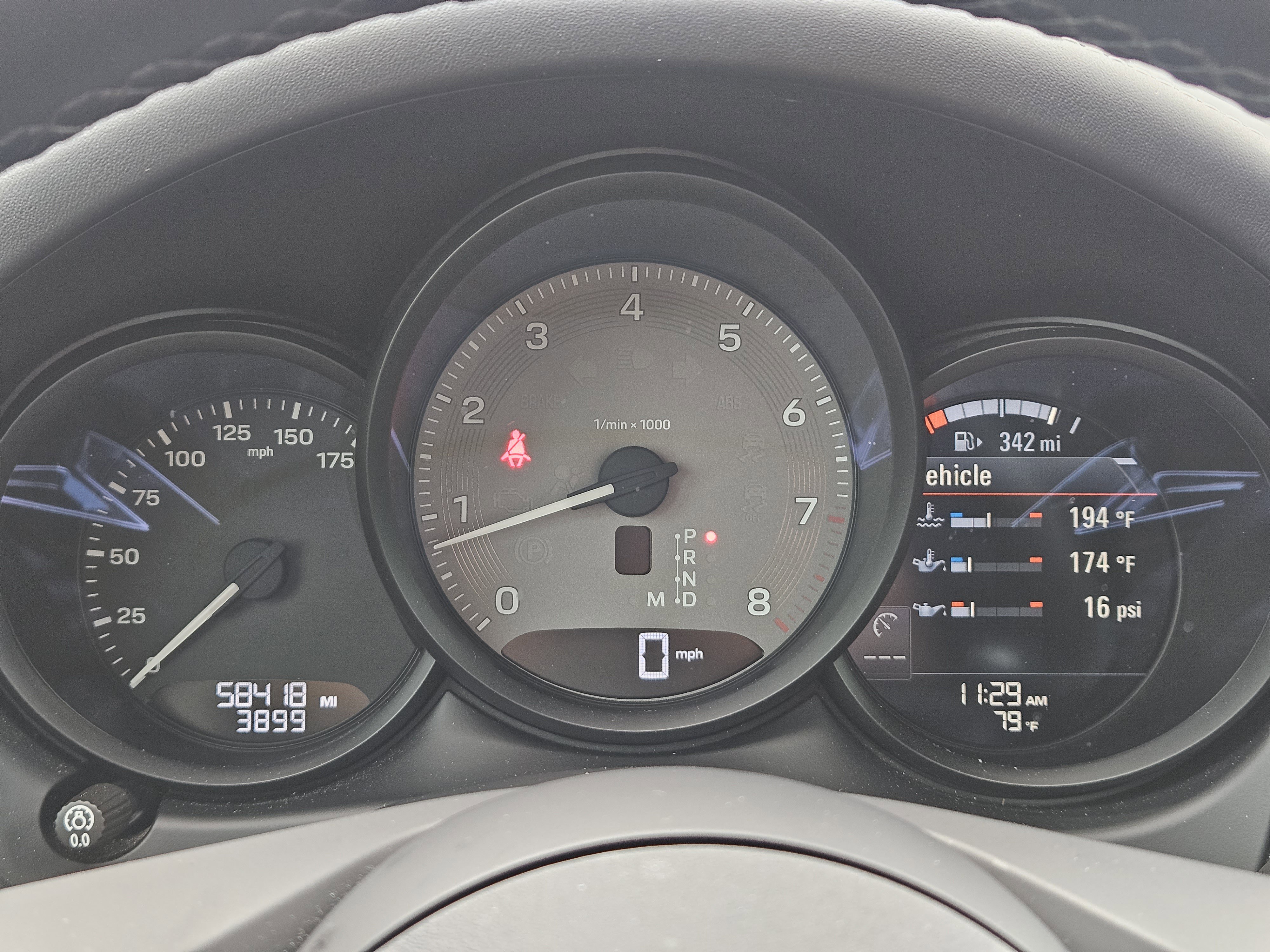Certified 2022 Porsche Macan S AWD/4WD image 16