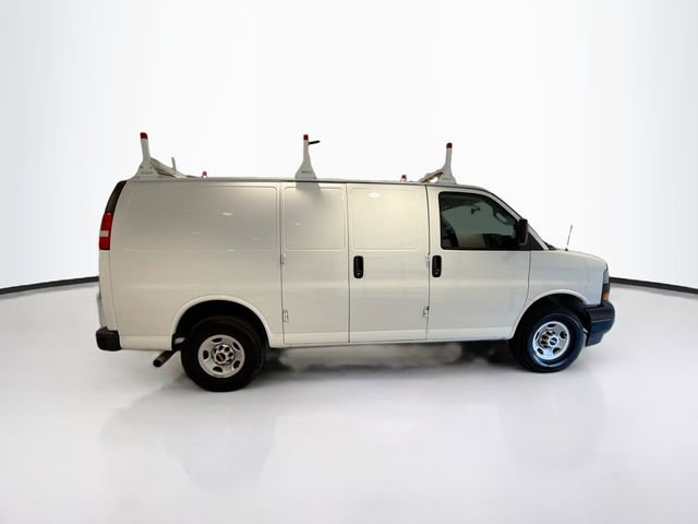 Used 2022 GMC Savana 2500 w/ Driver Convenience Package RWD image 8