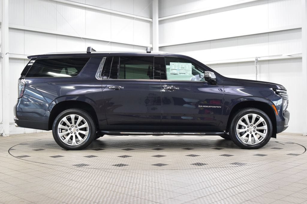 New 2026 Chevrolet Suburban Premier AWD/4WD image 9