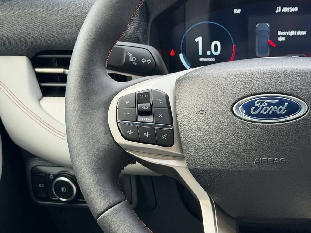New 2027 Ford Explorer Active w/ Active Comfort Package AWD/4WD image 13