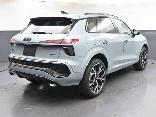 New 2026 Audi Q3 quattro 2.0T AWD/4WD image 5