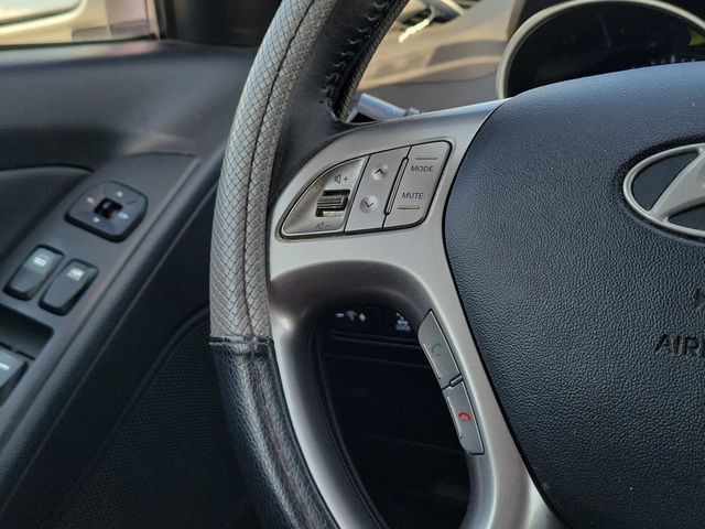 Used 2011 Hyundai Tucson GLS AWD/4WD image 23