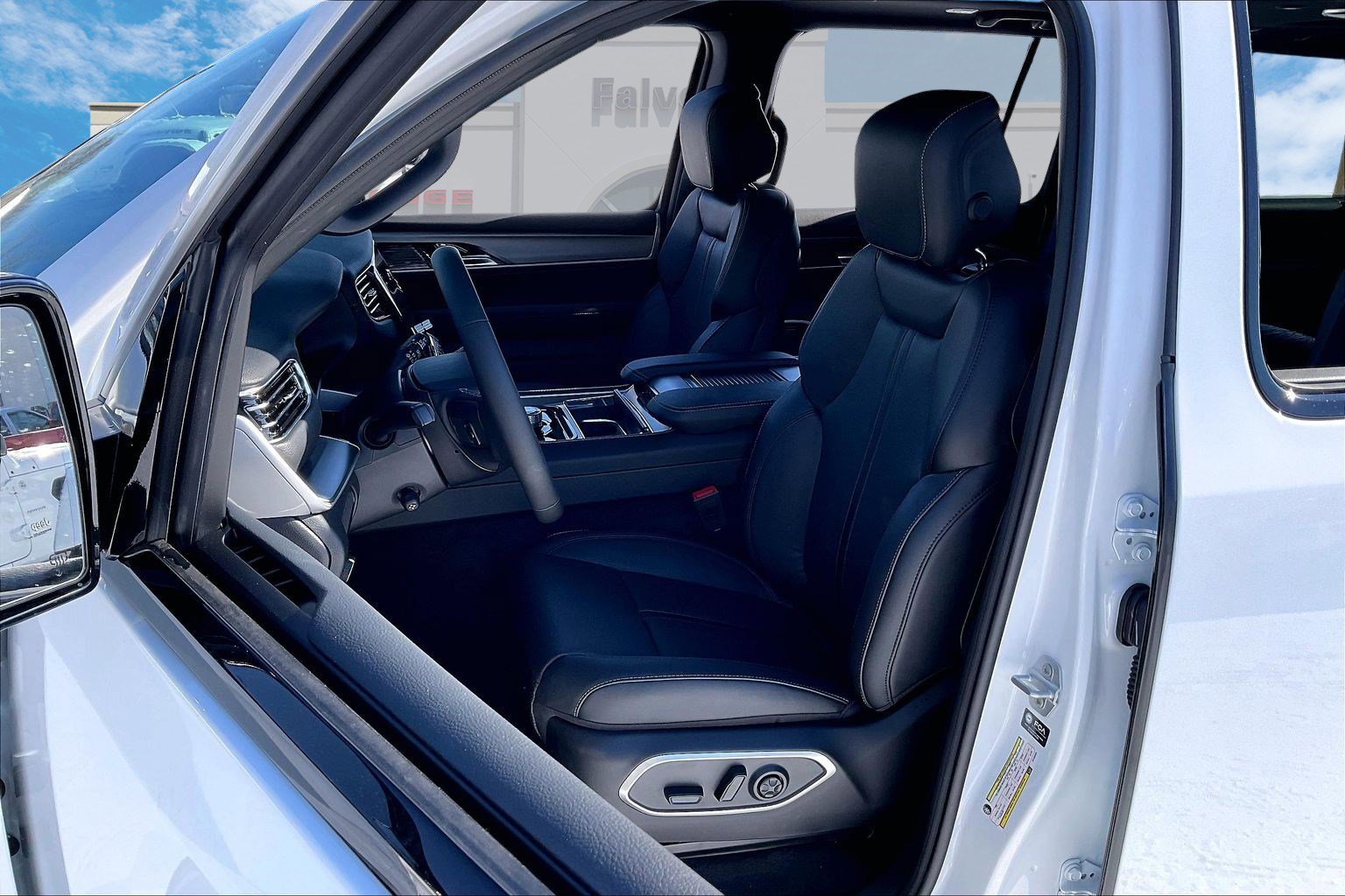 New 2026 Jeep Grand Wagoneer L Limited image 9