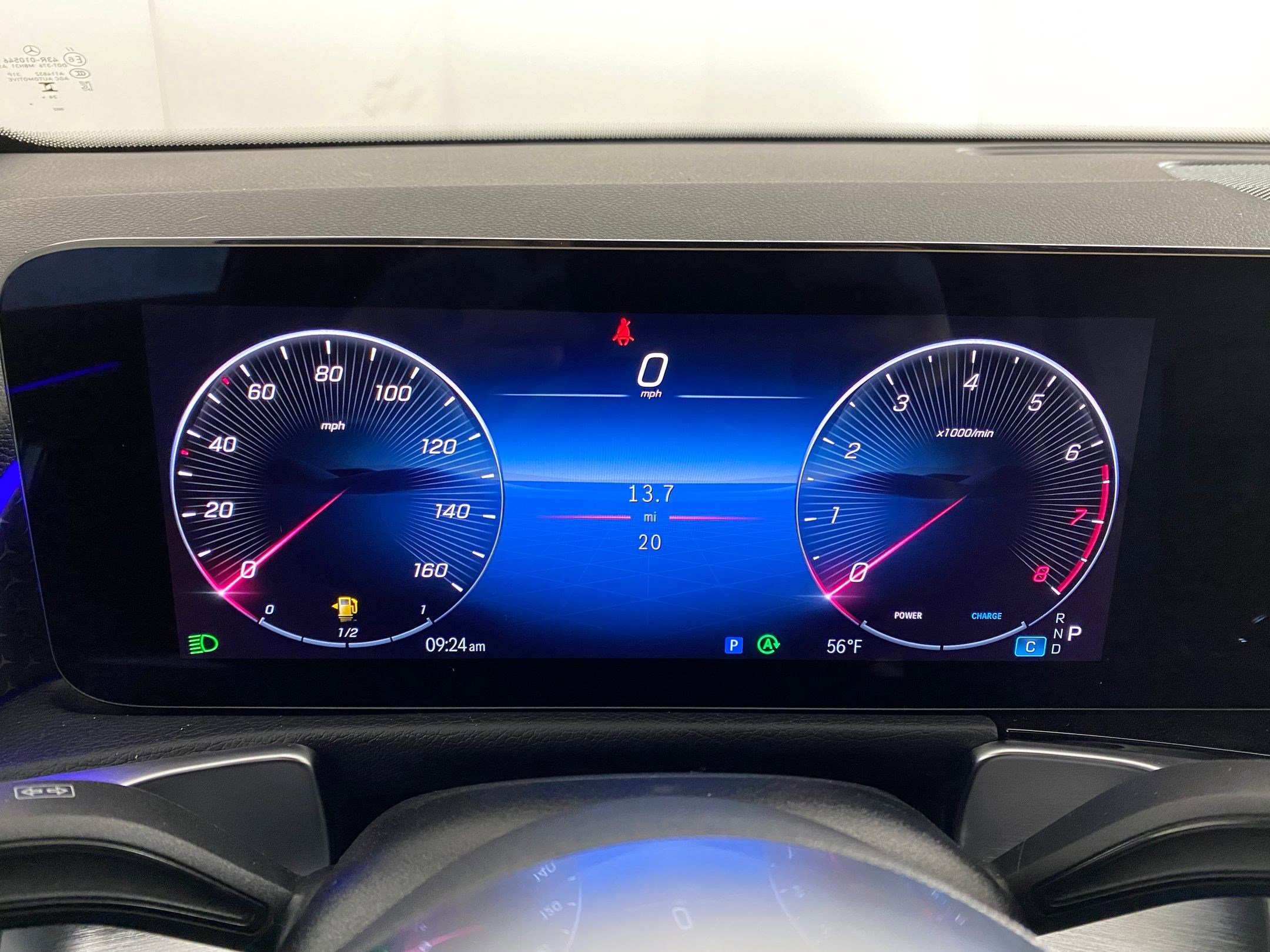 New 2025 Mercedes-Benz GLB 250 4MATIC image 18