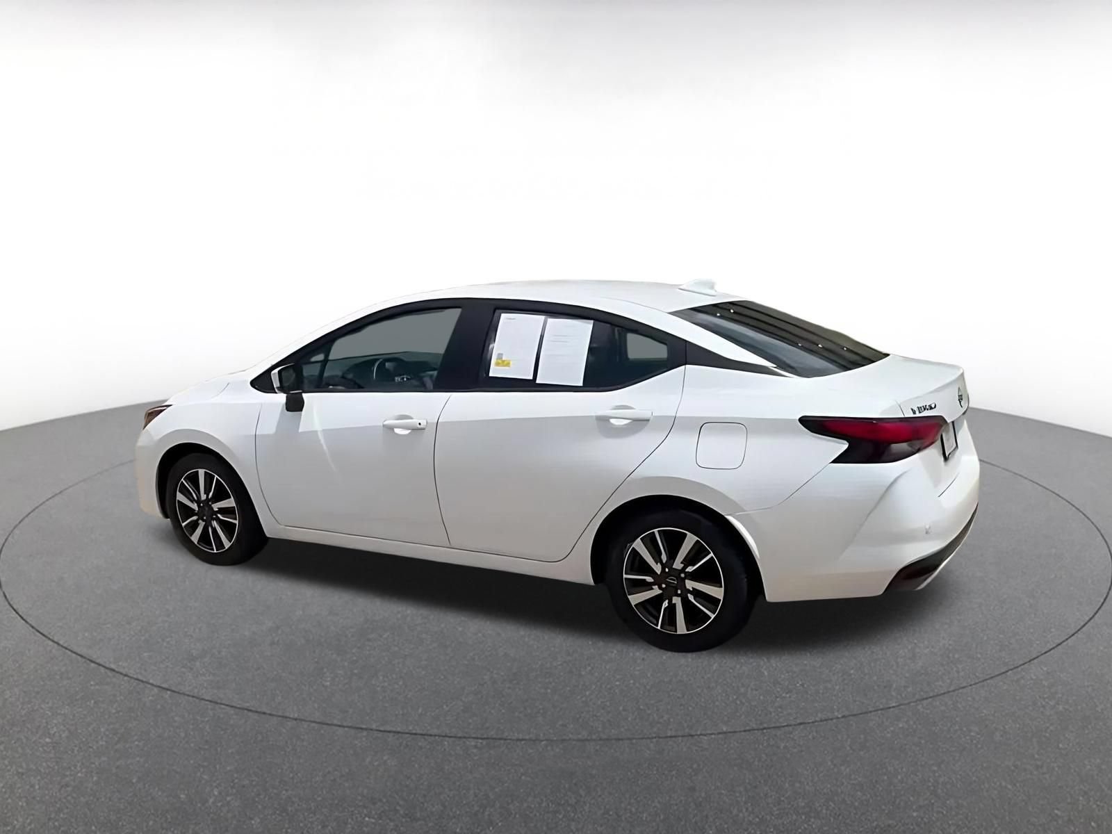 Used 2025 Nissan Versa SV FWD image 10