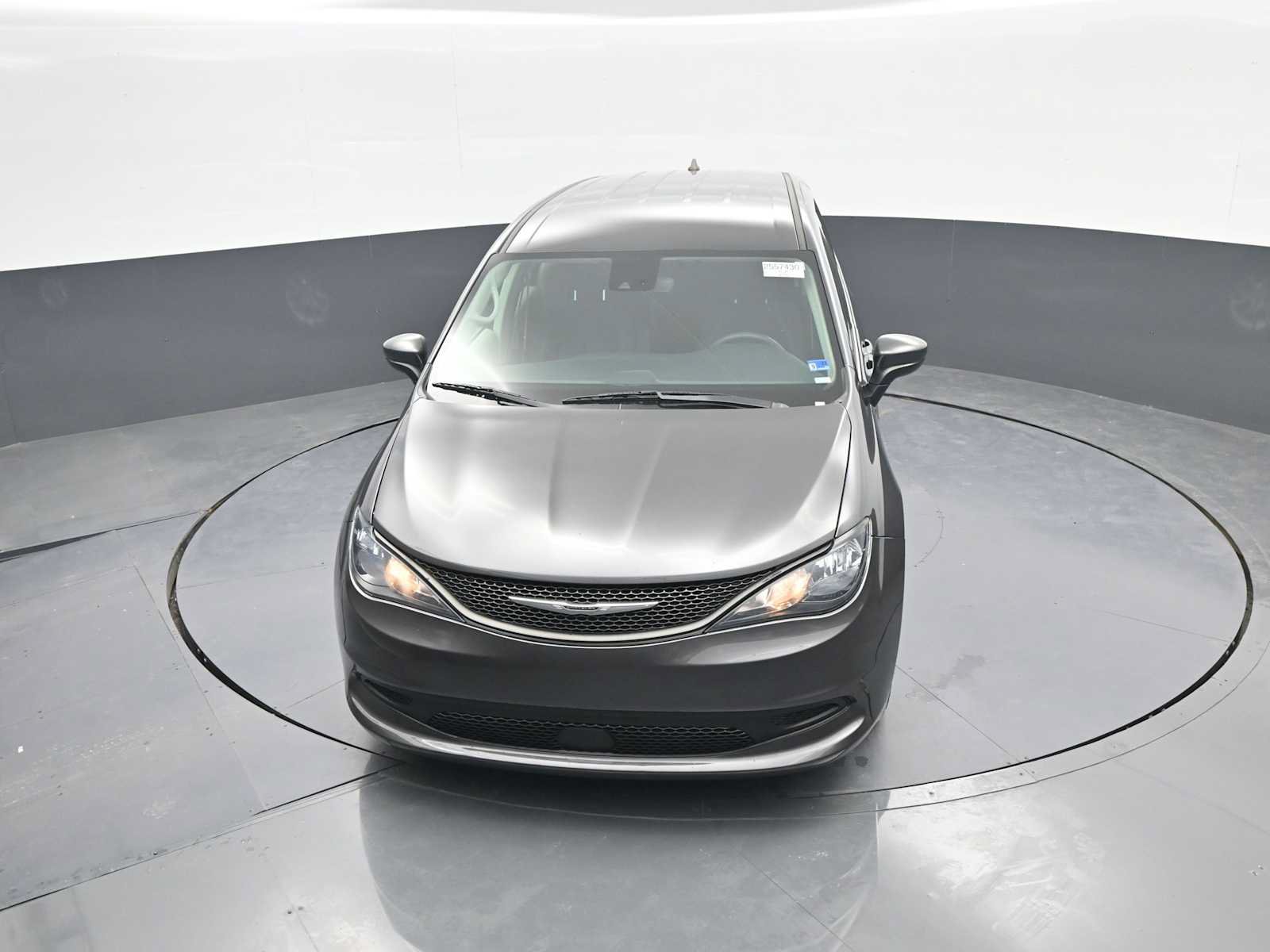 Used 2023 Chrysler Voyager LX FWD image 32