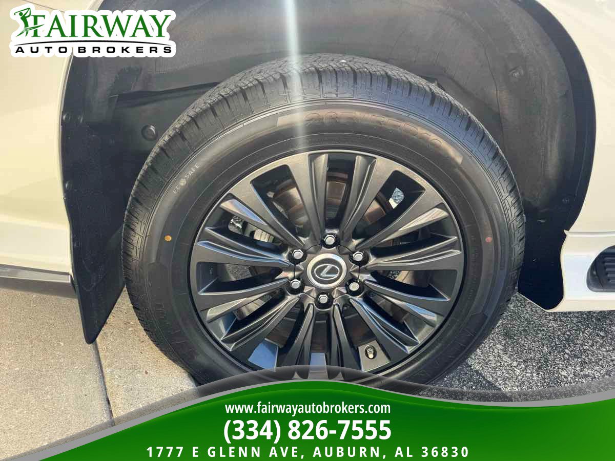 Used 2023 Lexus GX 460 Premium w/ Accessory Package AWD/4WD image 36
