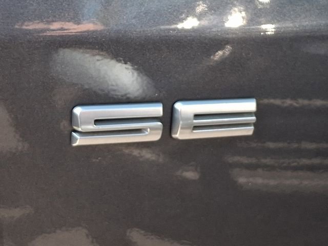 Used 2021 Ford Escape SE w/ SE Sport Appearance Package AWD/4WD image 11