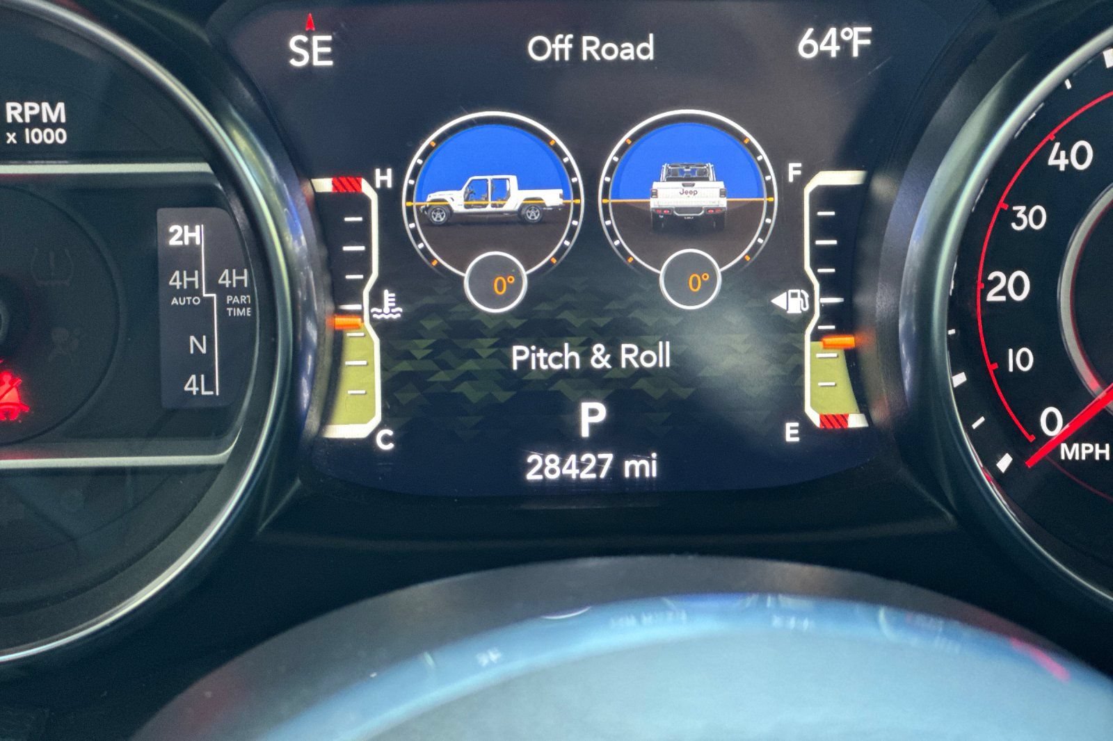 Used 2022 Jeep Gladiator Rubicon w/ LED Lighting Group AWD/4WD image 30