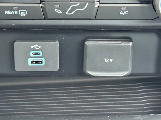 New 2025 Ford F250 XLT w/ 360-Degree Camera Package image 24