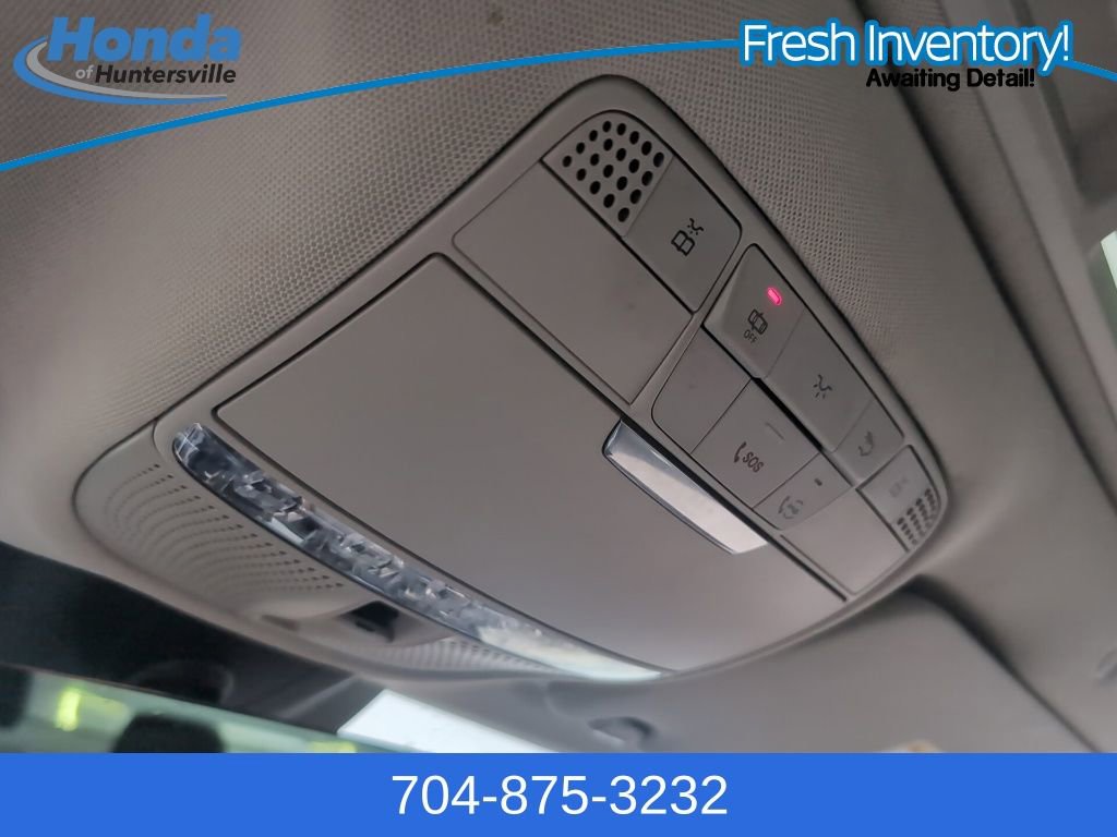 Used 2021 Mercedes-Benz C 300 Sedan image 27