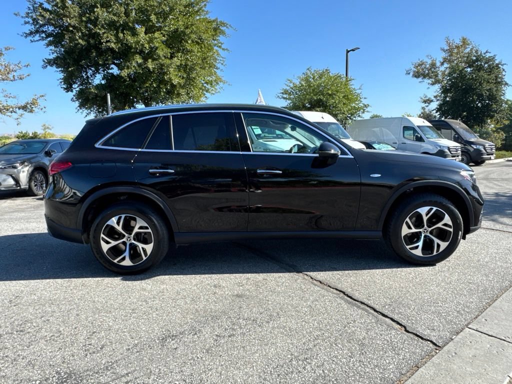 Used 2025 Mercedes-Benz GLC 350e 4MATIC image 6