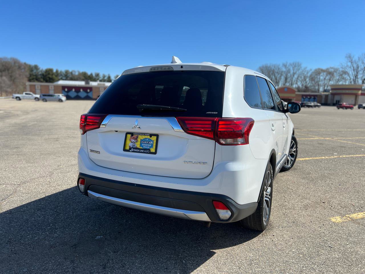 Used 2018 Mitsubishi Outlander ES image 8