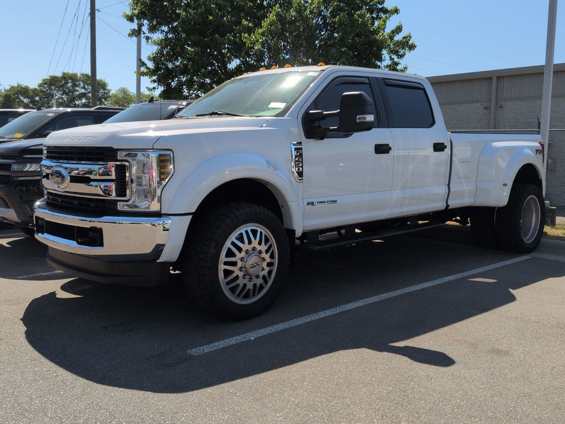 Used 2019 Ford F450 XLT AWD/4WD image 3