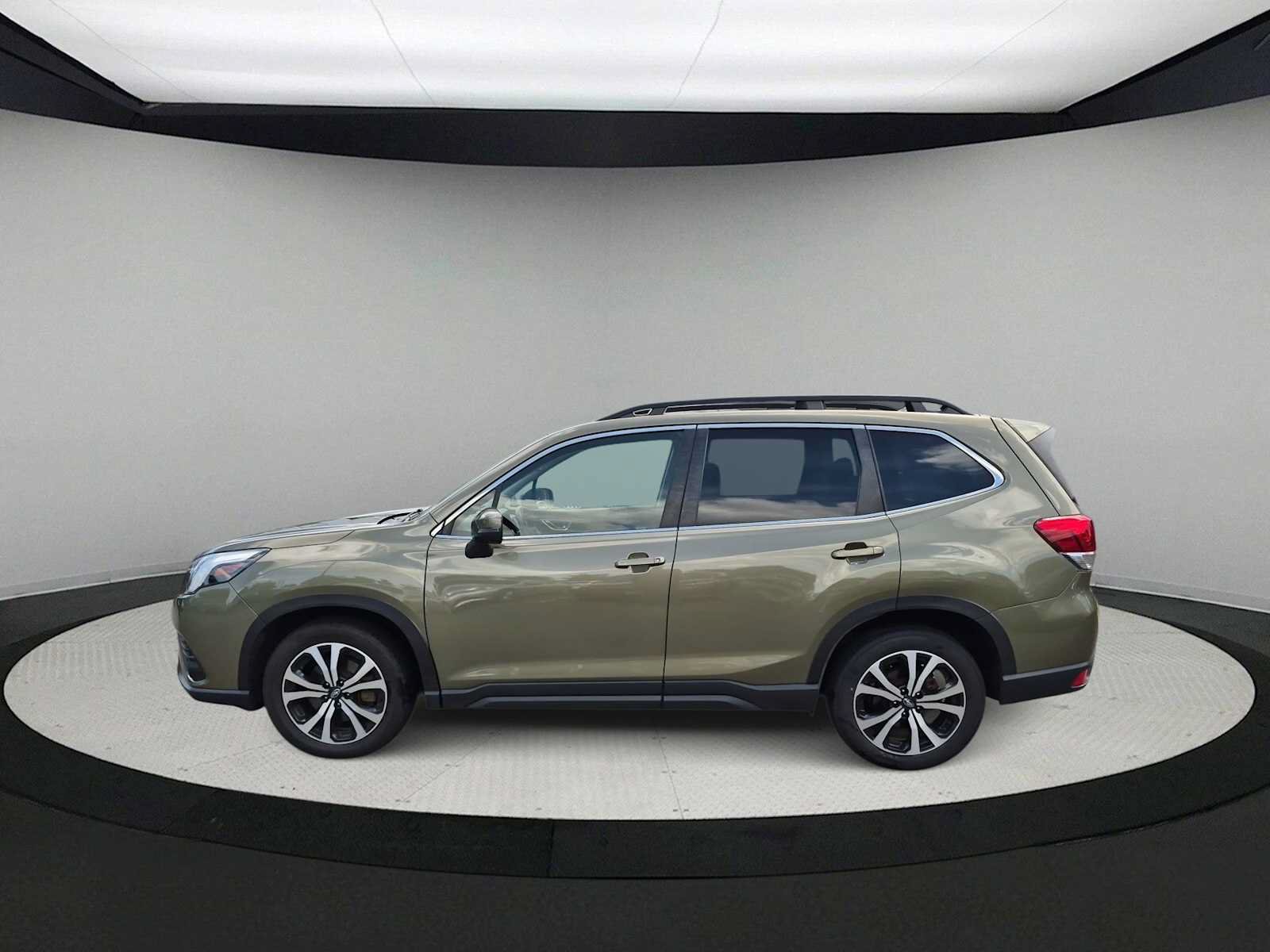 Used 2022 Subaru Forester Limited AWD/4WD image 5