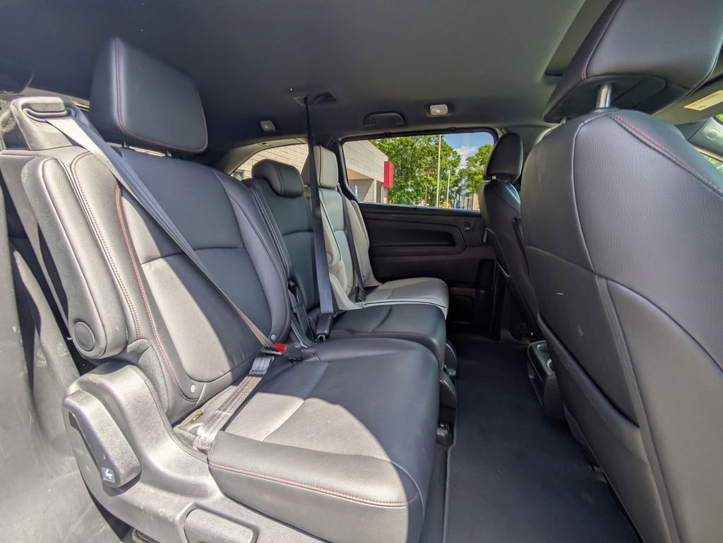 Used 2025 Honda Odyssey Sport-L image 29