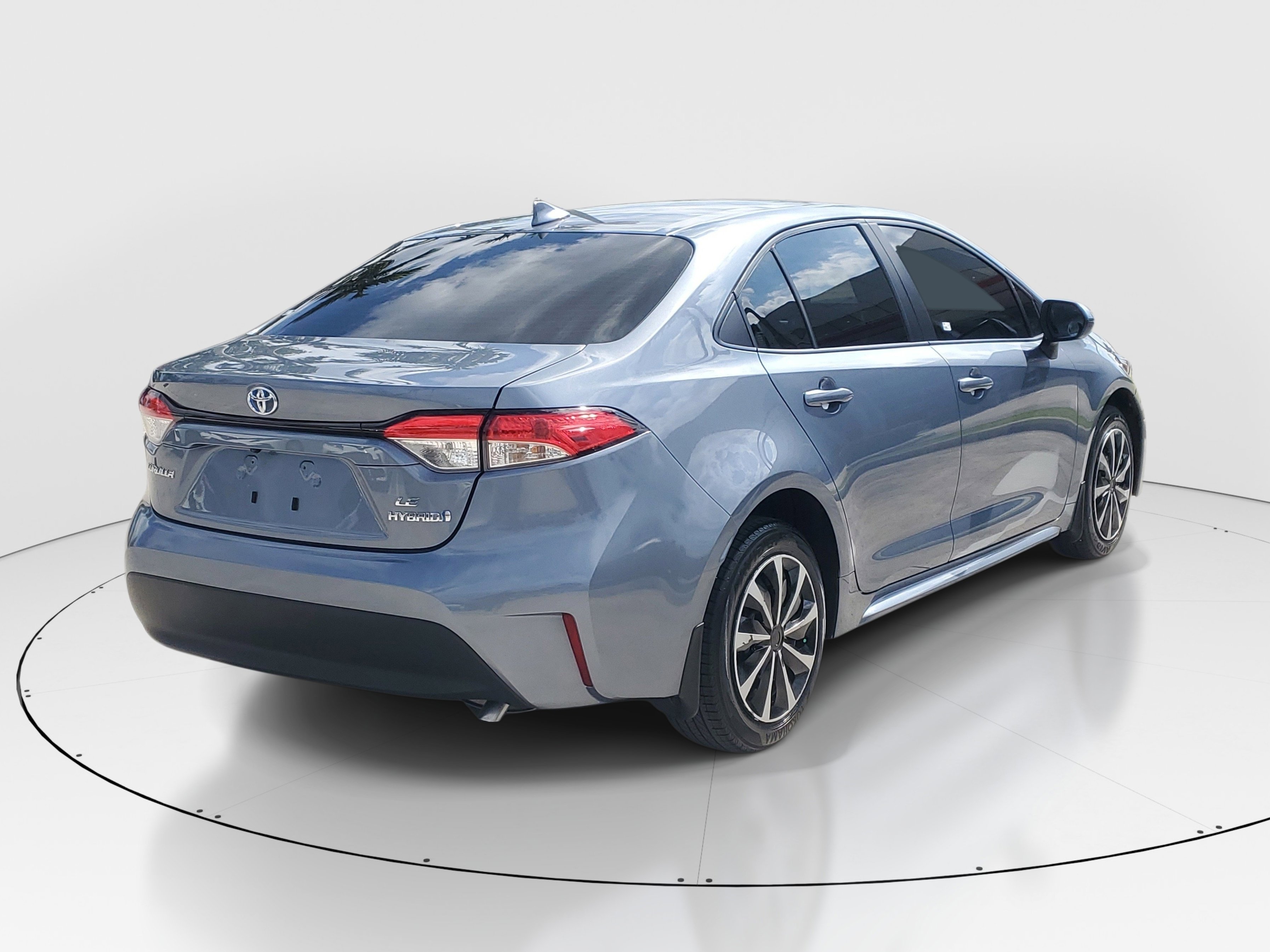 Certified 2024 Toyota Corolla LE FWD image 3