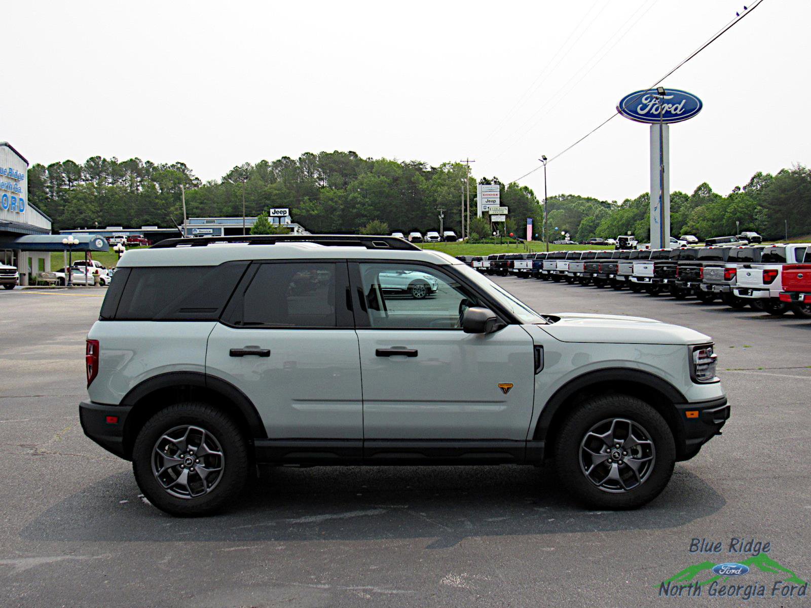 Used 2023 Ford Bronco Sport Badlands image 6