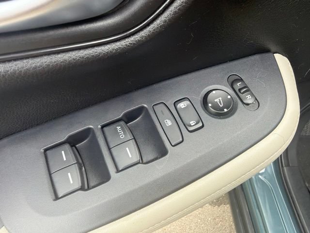 Used 2023 Honda HR-V LX image 16