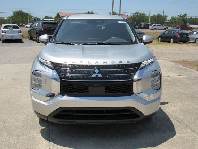 New 2025 Mitsubishi Outlander ES image 7