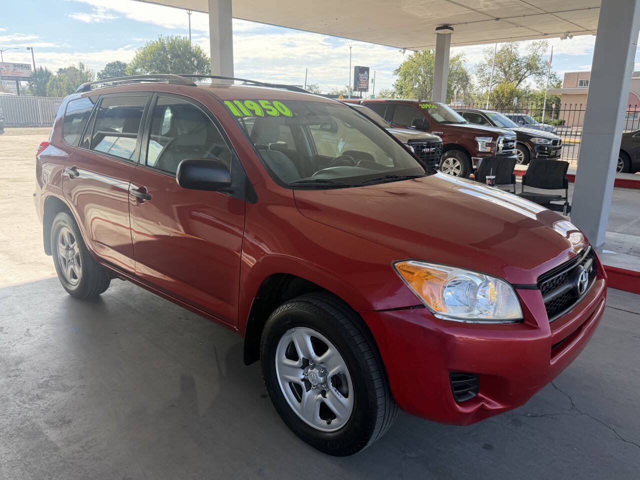 Used 2012 Toyota RAV4 4WD V6 w/ Protection Pkg image 2