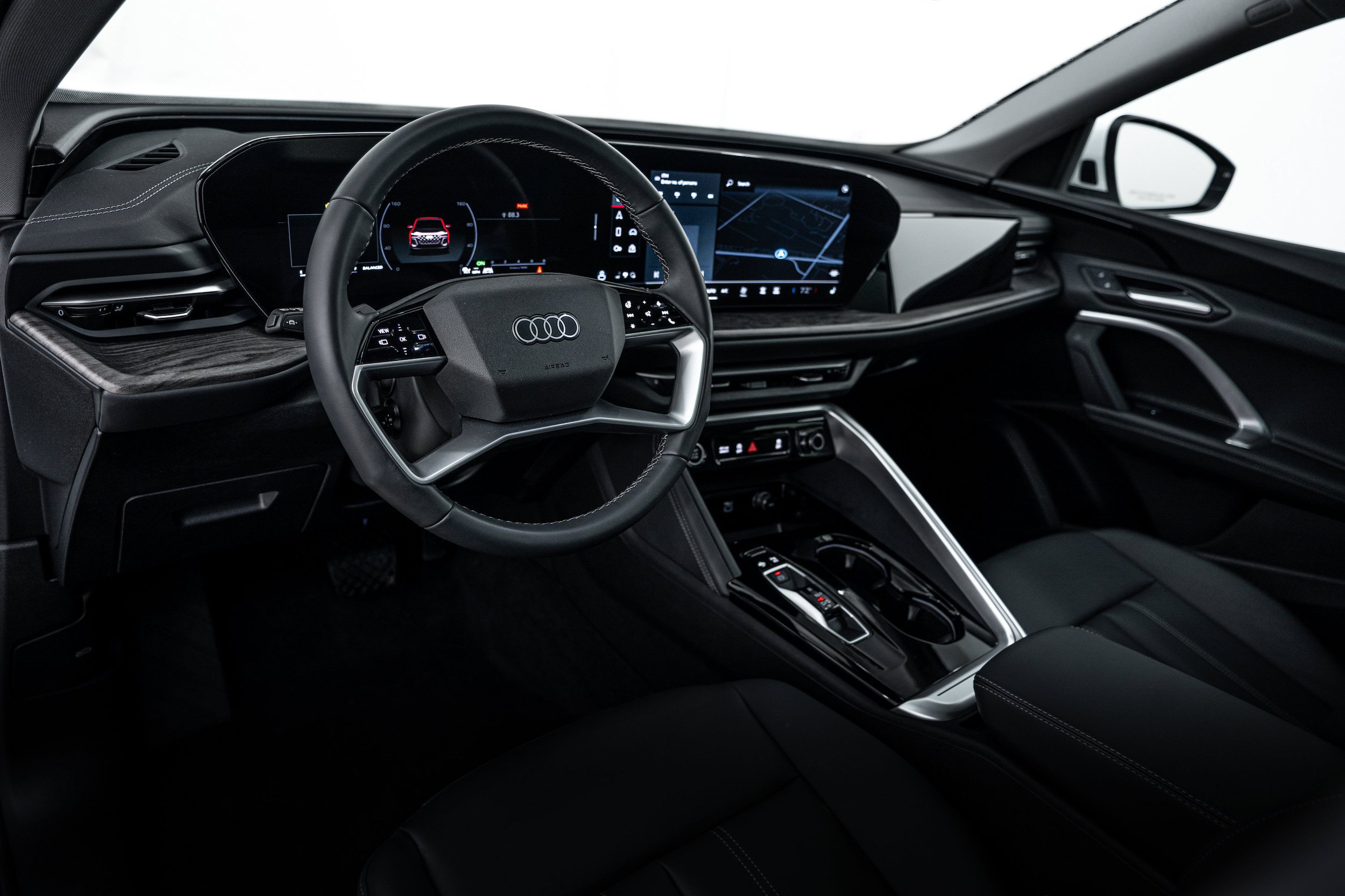 Certified 2025 Audi Q5 Premium w/ Convenience Package AWD/4WD image 9