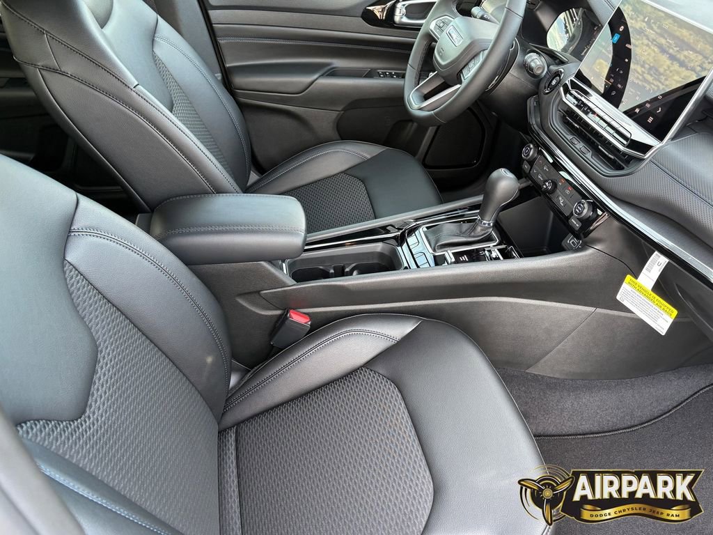 New 2026 Jeep Compass Latitude image 12