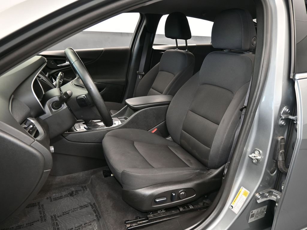 Used 2024 Chevrolet Malibu RS image 29