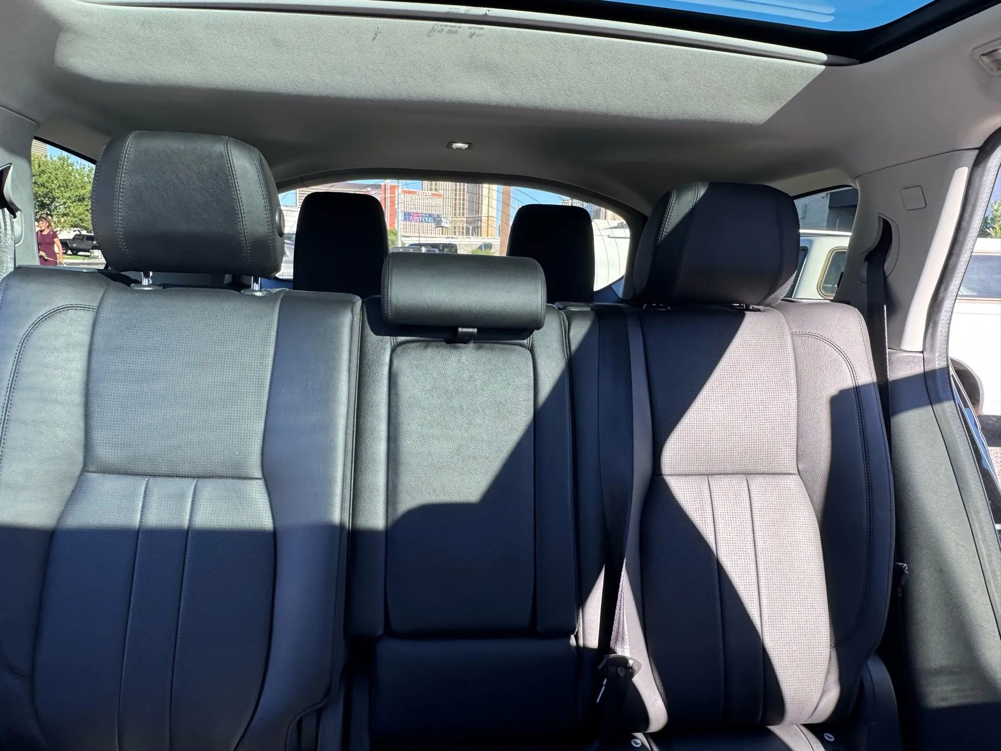 Used 2019 Land Rover Discovery Sport HSE image 20