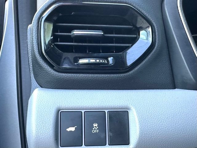 Used 2025 Honda Pilot Touring image 15