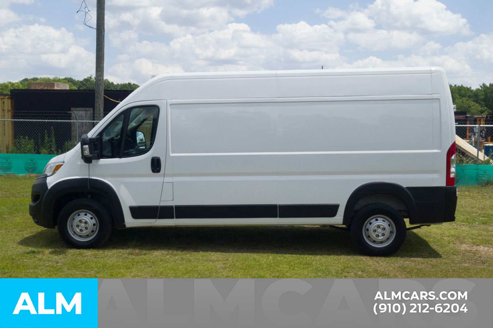 Used 2023 RAM ProMaster 2500 FWD image 11