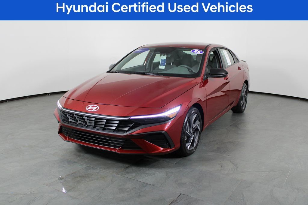 Certified 2025 Hyundai Elantra Sport image 2