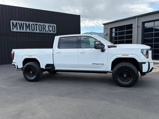 Used 2024 GMC Sierra 3500 AT4 w/ AT4 Premium Plus Package AWD/4WD image 5